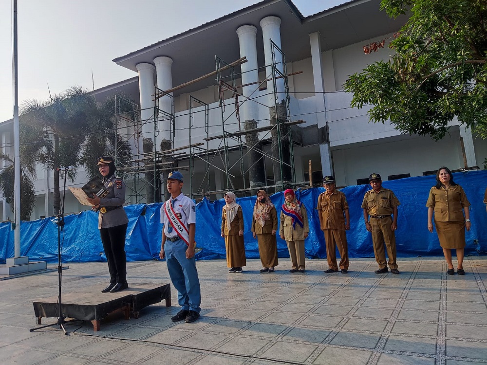 Upacara Bendera Dalam Rangka Edukasi Dan Penyuluhan Siswa Sma Negeri Medan Sma Negeri Medan