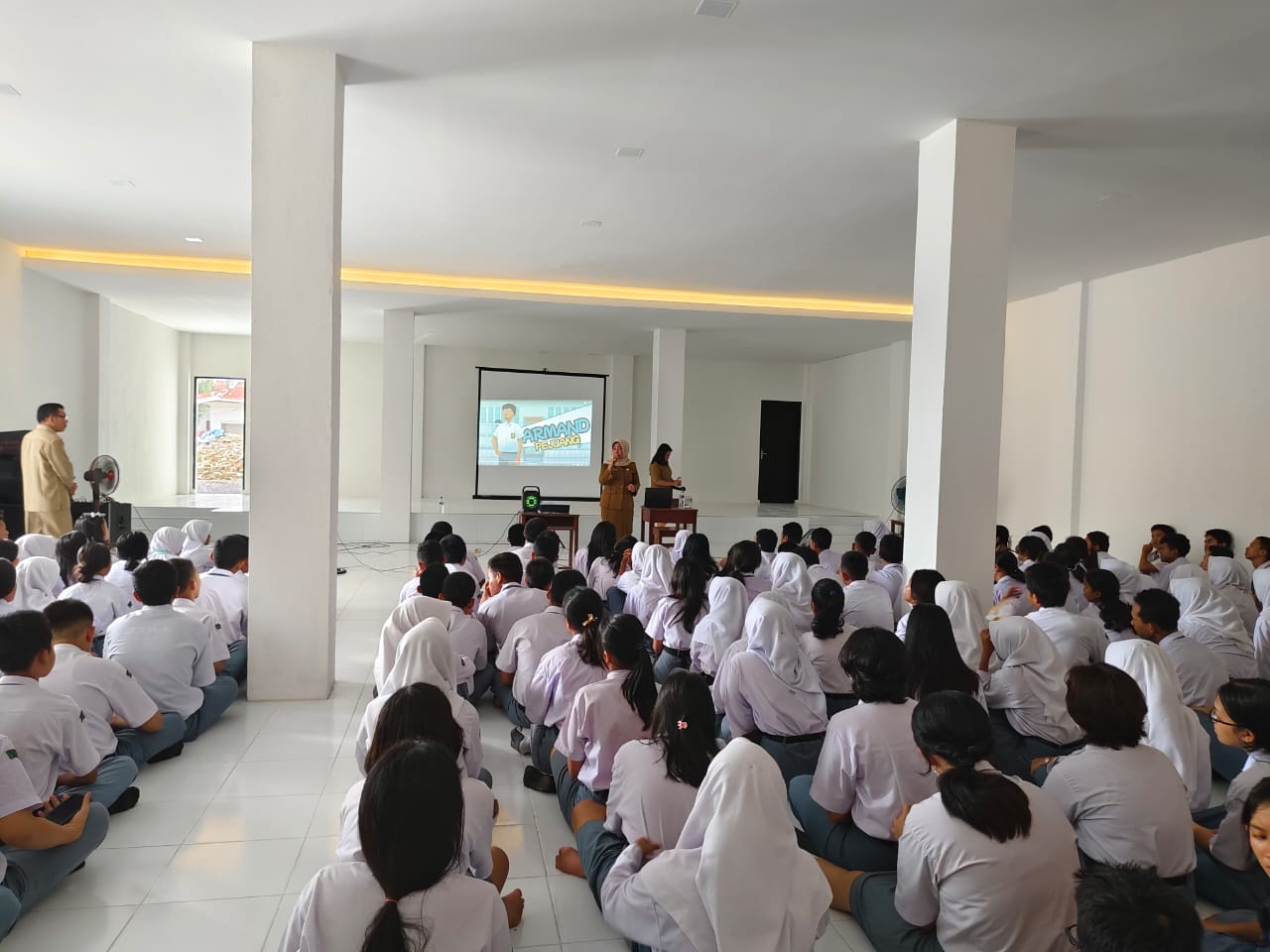 SOSIALISAI TENTANG PEMILIHAN MATA PELAJARAN PILIHAN KELAS X